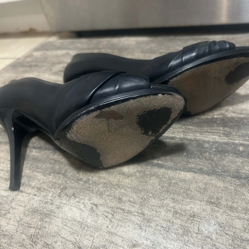Burberry Black Leather Heels - Picture 10 of 13